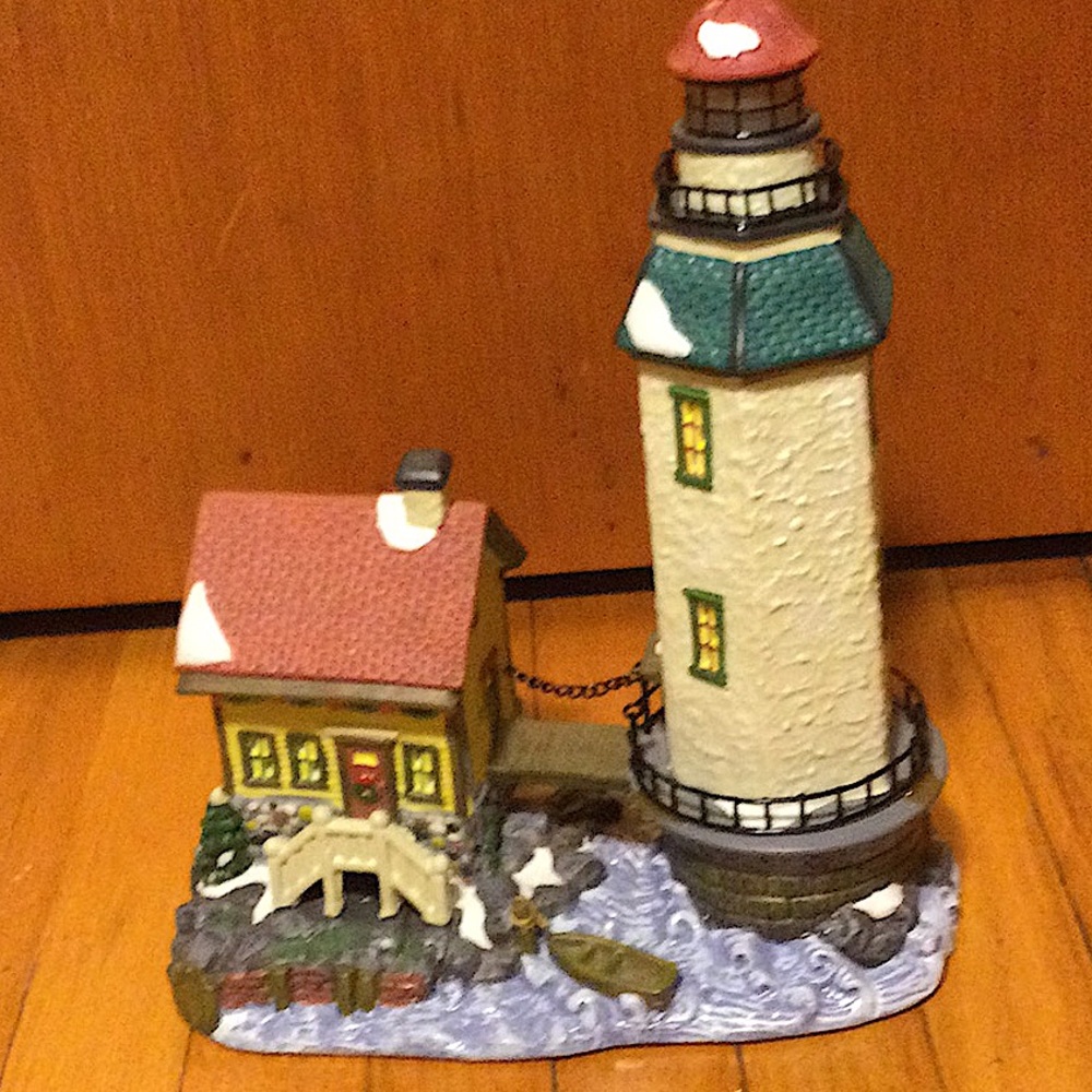 Vintage Santa’s Workbench knightsbridge Lighthouse